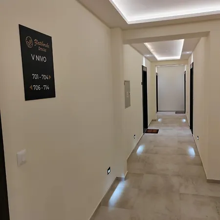 Apartment Zlater701